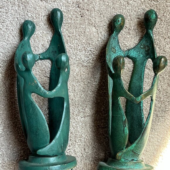 Vintage 4 Person Family Figurine (Set of TWO) (h/c/x) - Picture 2 of 13